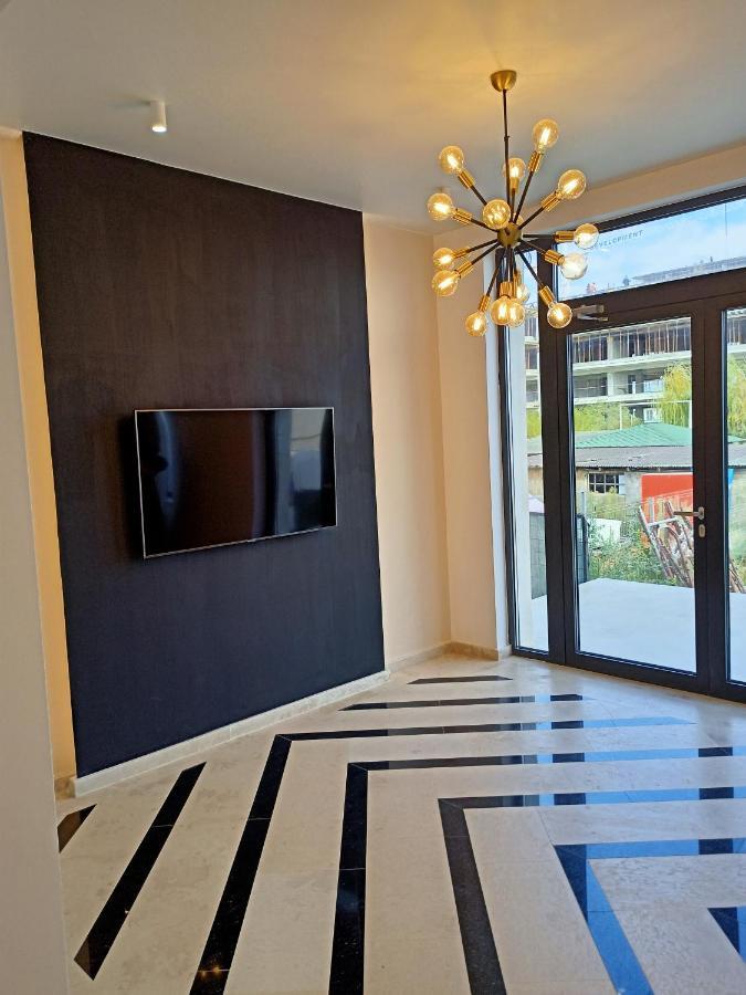 Apartament Ella Front View ナボダリ エクステリア 写真