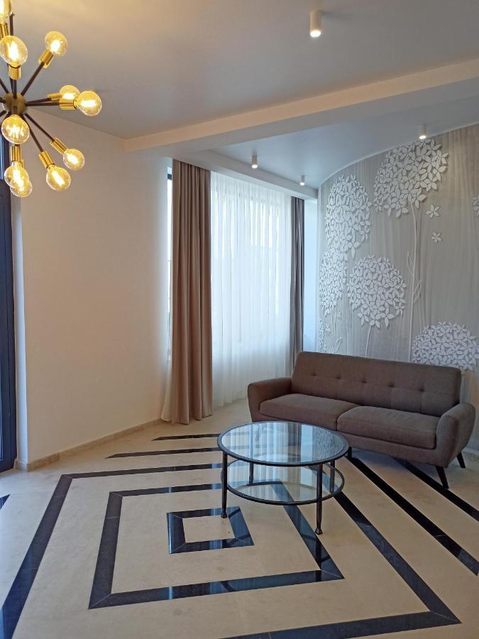 Apartament Ella Front View ナボダリ エクステリア 写真